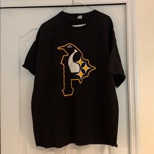 Pittsburgh tee shirt.  Penguins/Steelers/Pirates